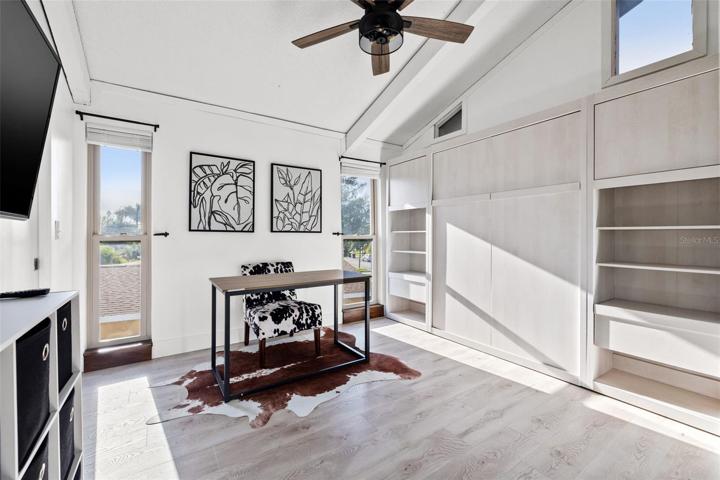 Third bedroom with Murphy Bed