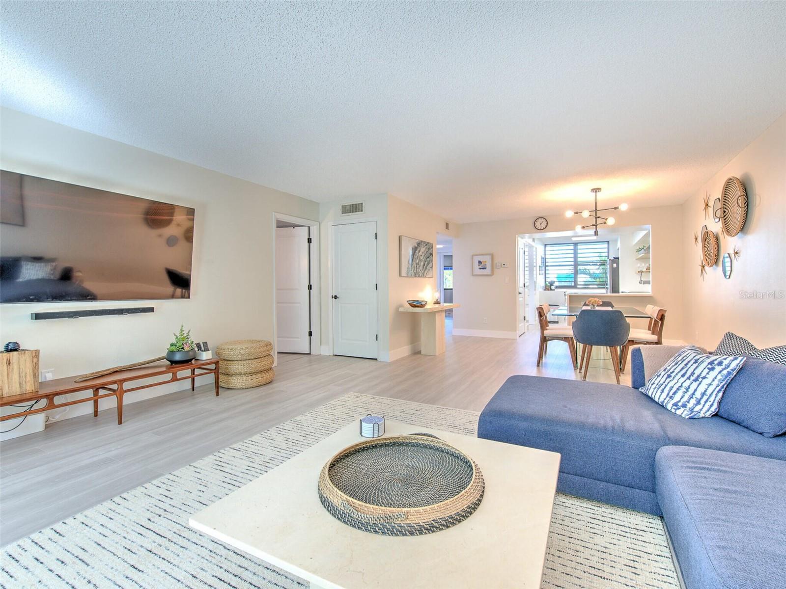 Longboat Key, Florida 34228, 2 Bedrooms Bedrooms, 0 ,2 BathroomsBathrooms,Residential Lease,For Rent,BAYPORT,0,T3492091