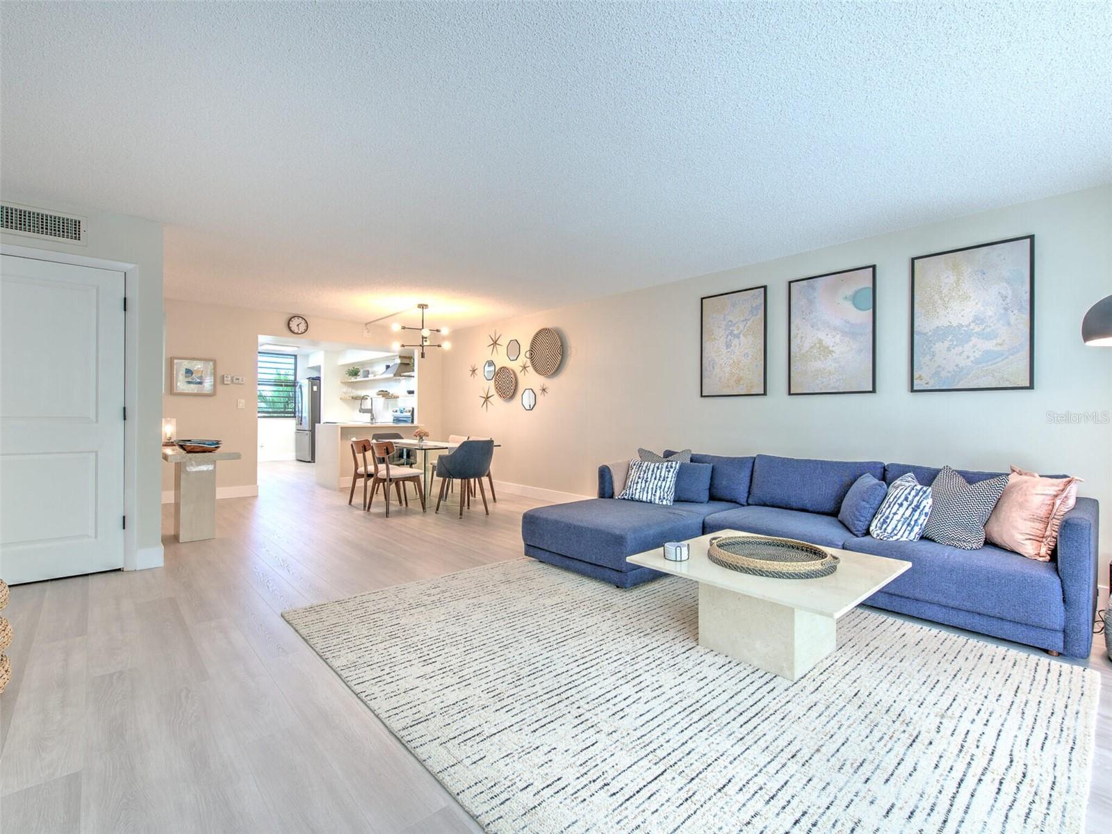 Longboat Key, Florida 34228, 2 Bedrooms Bedrooms, 0 ,2 BathroomsBathrooms,Residential Lease,For Rent,BAYPORT,0,T3492091