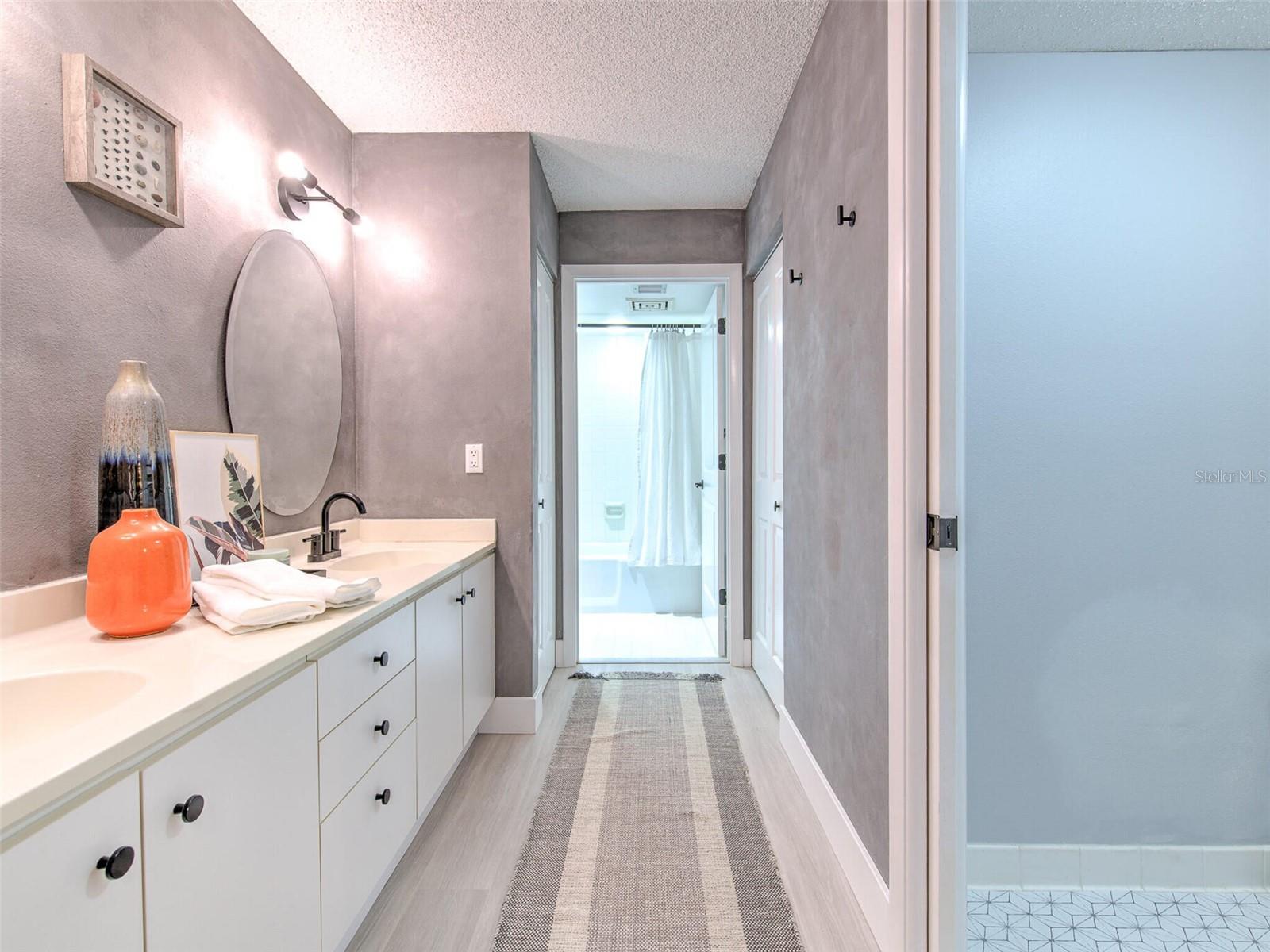 Longboat Key, Florida 34228, 2 Bedrooms Bedrooms, 0 ,2 BathroomsBathrooms,Residential Lease,For Rent,BAYPORT,0,T3492091