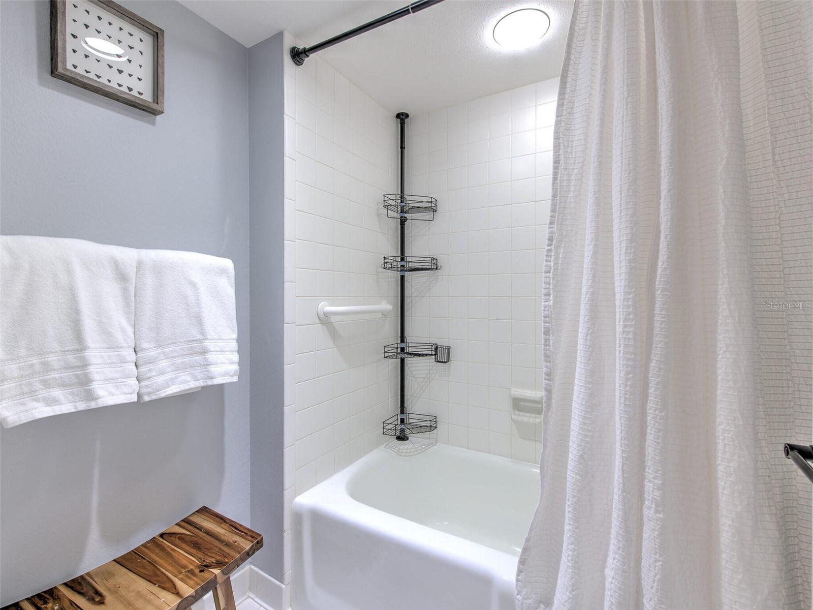 Longboat Key, Florida 34228, 2 Bedrooms Bedrooms, 0 ,2 BathroomsBathrooms,Residential Lease,For Rent,BAYPORT,0,T3492091