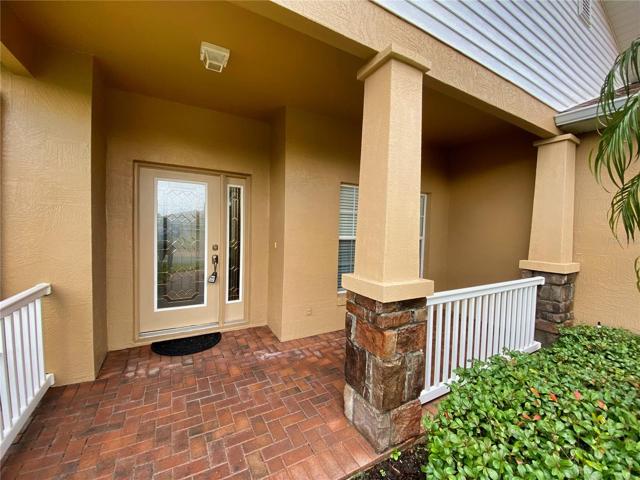 Front Entry Lanai with Railing