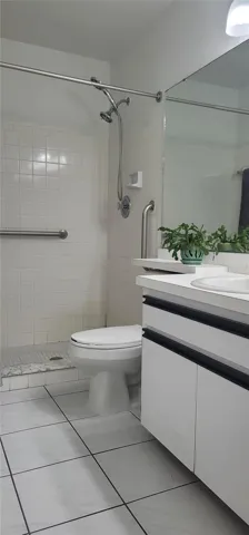 Bath 1 has tub and shower