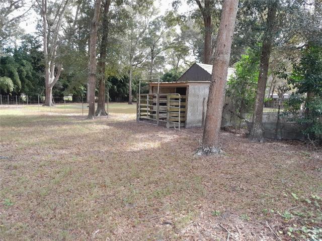 Horse stall