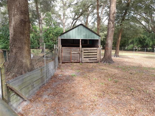 Horse stall