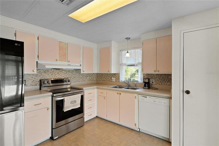 Refrigerator and Range have recently been updated