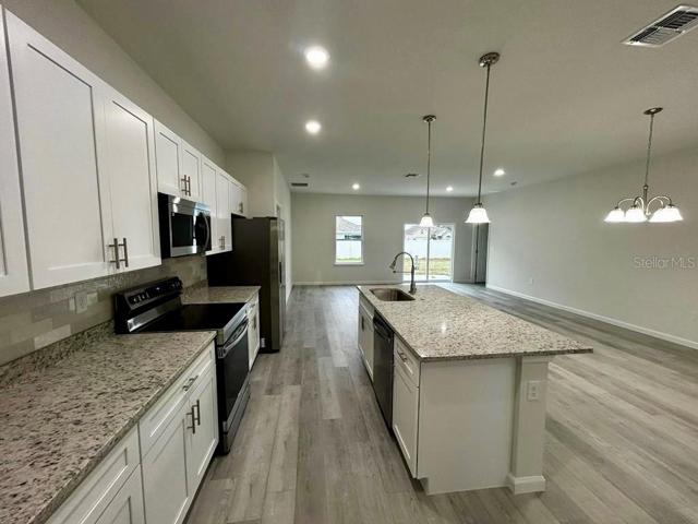 MODEL HOME