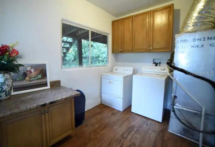 Apartment 3 laundry