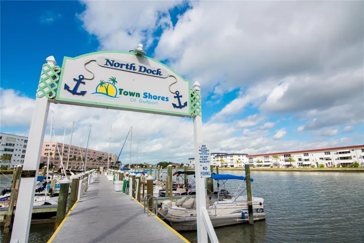 Look at this! Marina dockage for your sailboat or runabout! WOW! Across the street! Can't get sweeter than this! Aye Aye Captain all aboard!