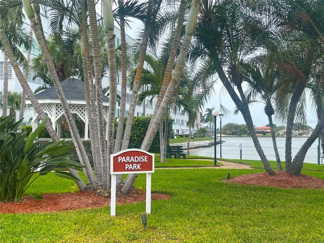 Across the street is a lovely little waterfront park for you to enjoy.