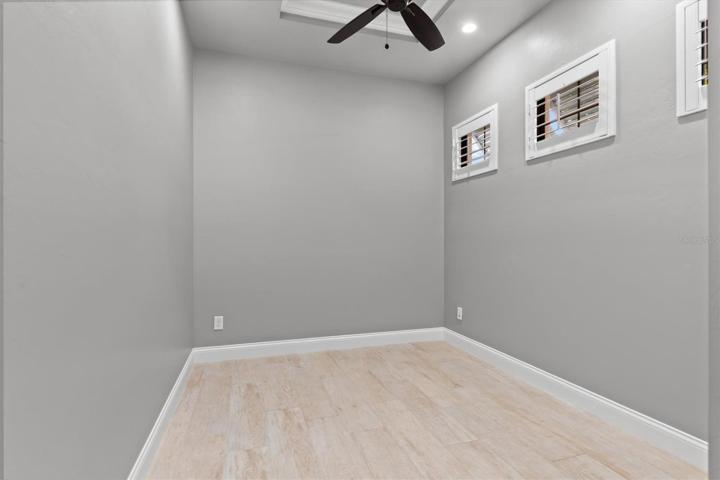 Add'l room in front of house has multiple uses.