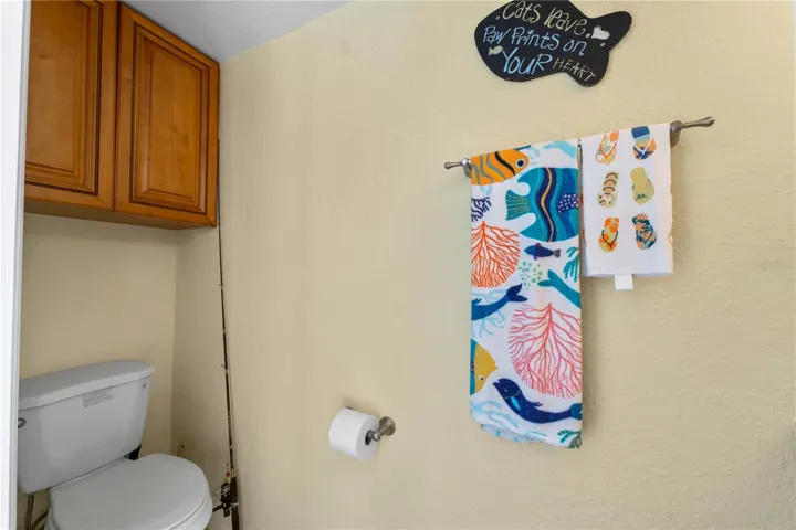 Pool- 1/2 bath