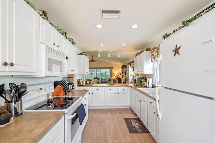 Eat in Kitchen