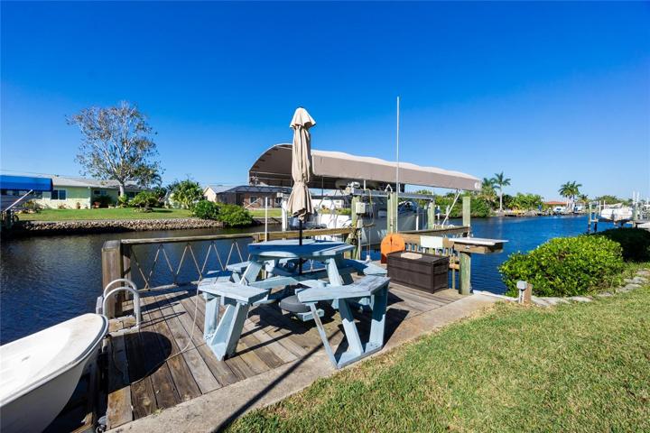 Dock and Lift
