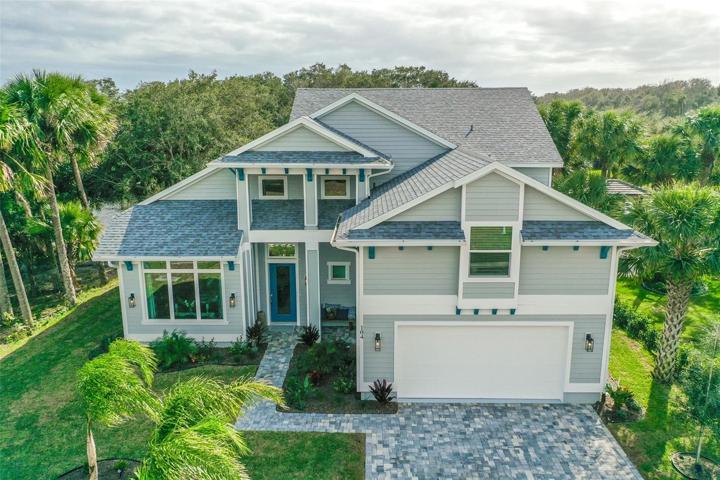 Beautifully Designed Home w/2 Car Garage & Pavers Driveway