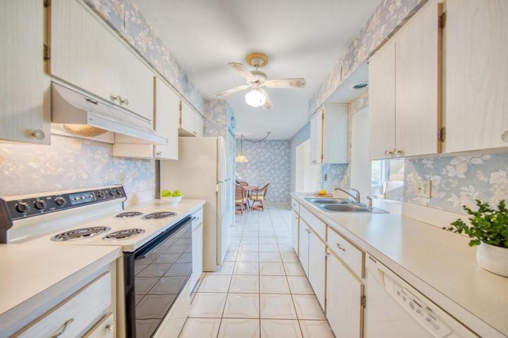 Efficient kitchen conveniently located~