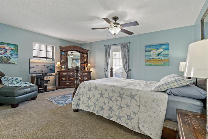 PRIMARY BEDROOM WITH PRIVATE BALCONY!