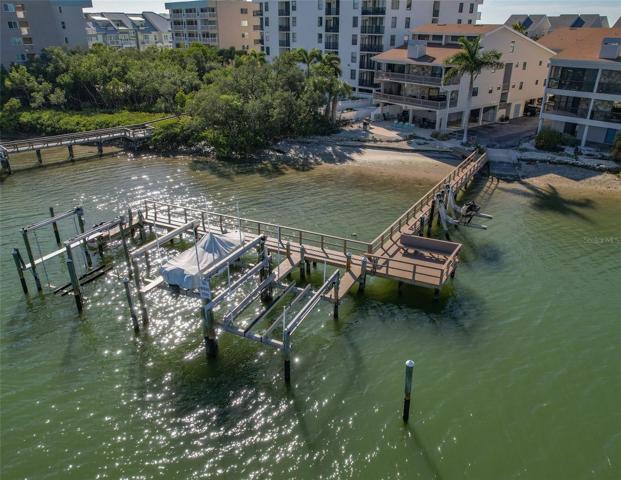COMMUNITY BOAT DOCK WITH BRAND NEW COMPOSITE DECKING!