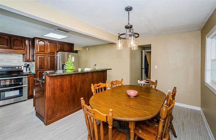 Dinning room/breakfast bar/island/kitchen