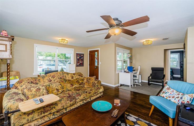 Entryway/living room/Florida room/study