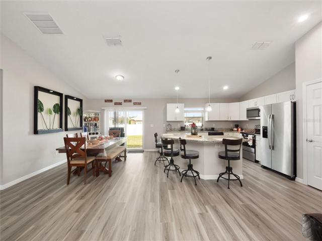 Dining Room and Breakfast Bar