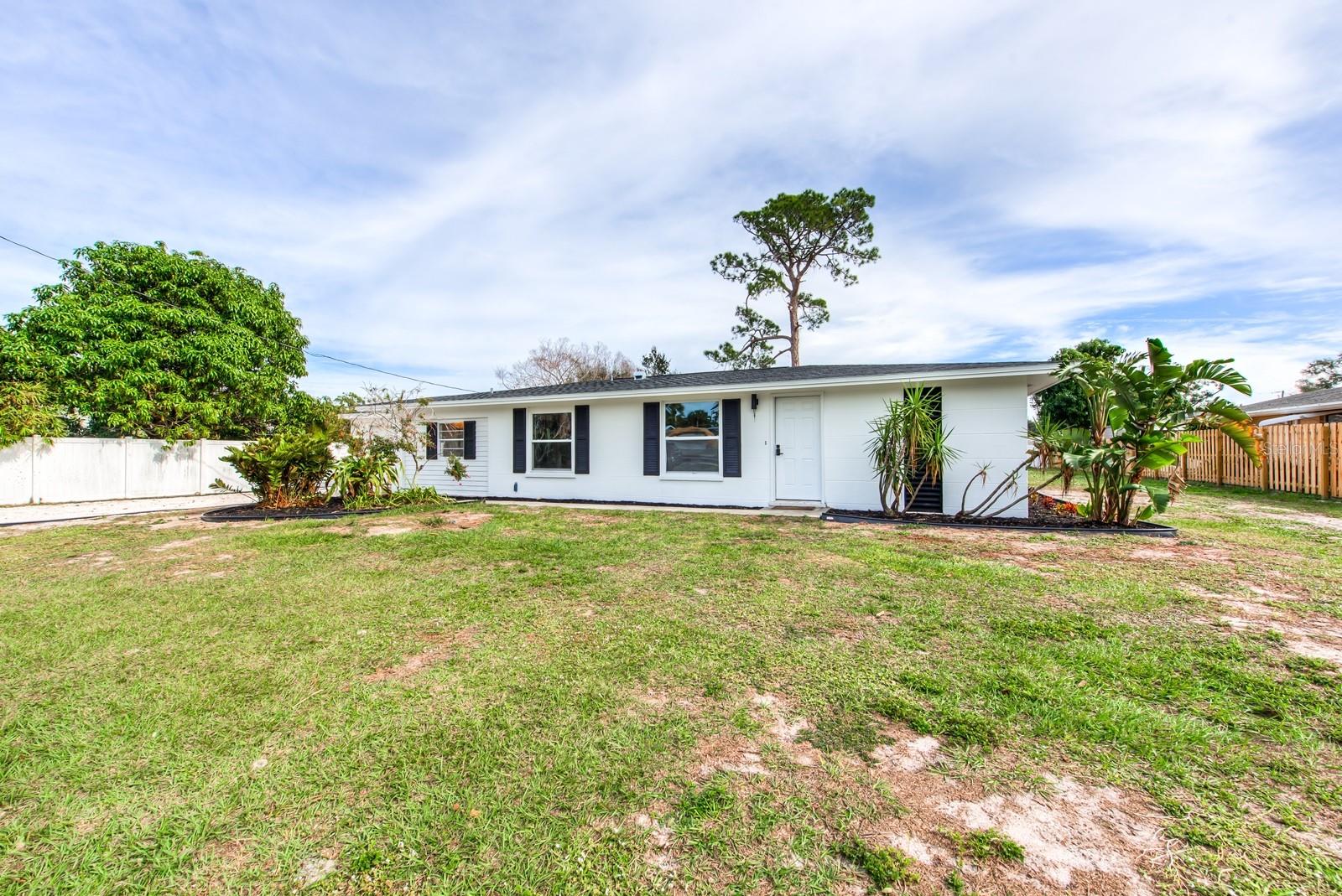 NO DEED RESTRICTIONS or HOA.