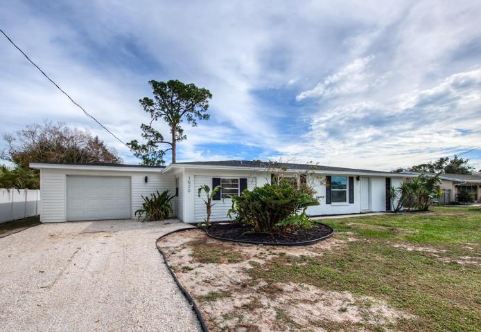 Welcome to 1520 Pearl Street in Nokomis, Florida.
