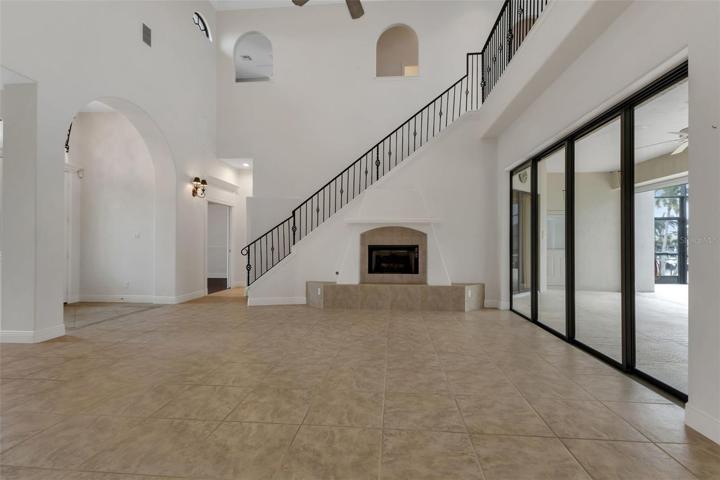 Formal Living Room/Fireplace