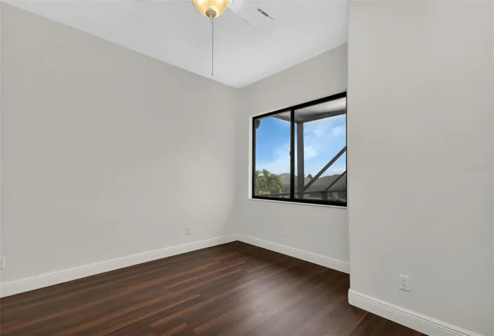 2nd floor - Bedroom 5