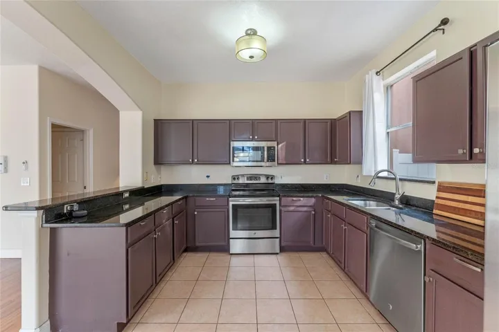 Kitchen - view 3