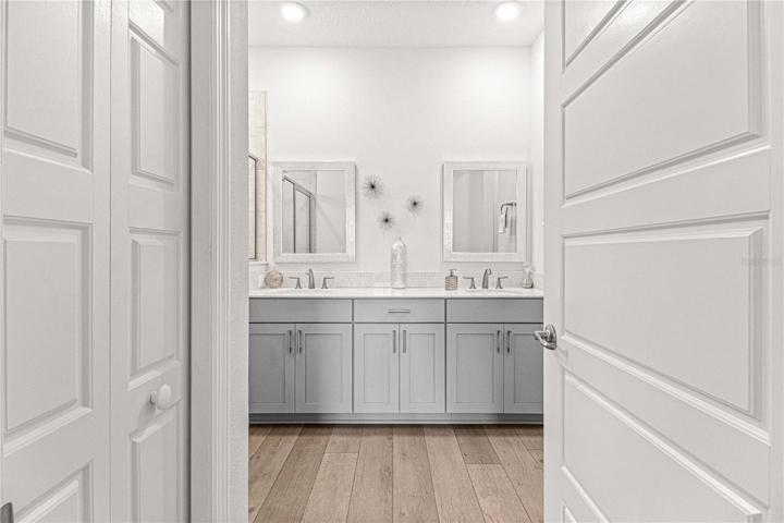 Primary En Suite Bath