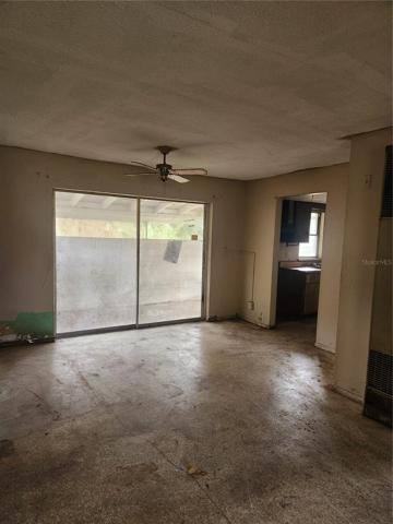 Living Room/Dining