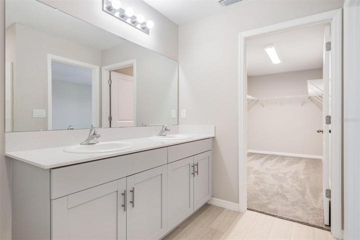 OWNERS SUITE BATHROOM