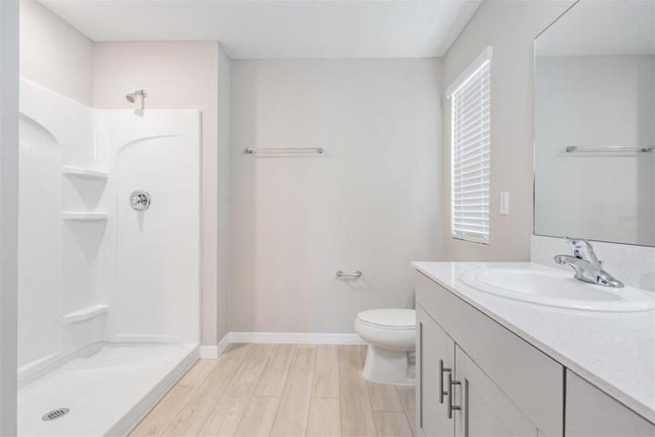 OWNERS SUITE BATHROOM