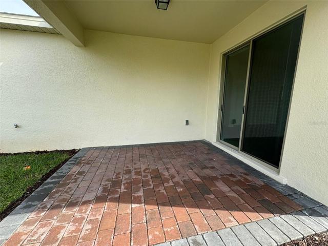 COVERED LANAI