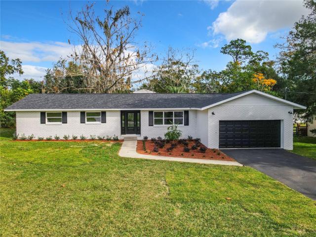 Fully Renovated SouthEast Ocala beauty!