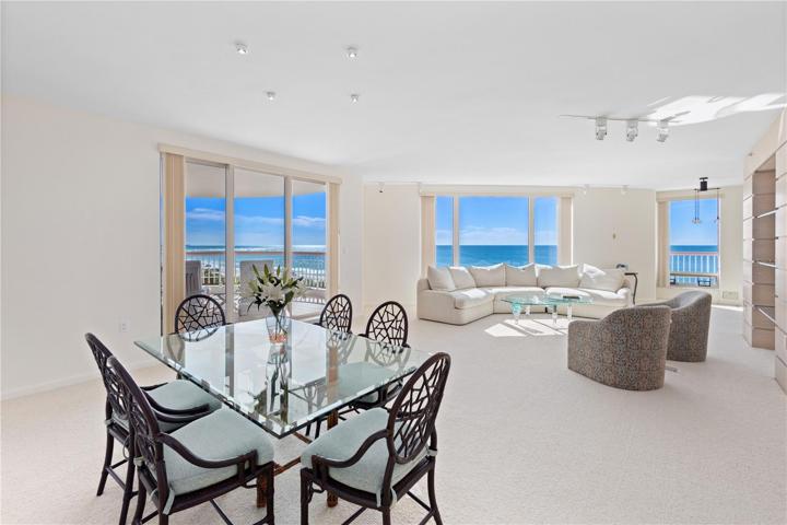 Dining area with access to Terrace #2