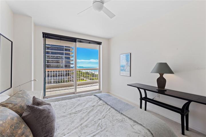 Guest bedroom 1, access to Terrace #3