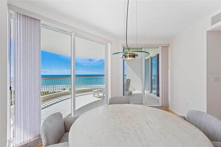 Breakfast nook with access to Terrace #2