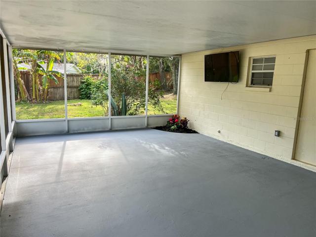 Lanai/Screen Room