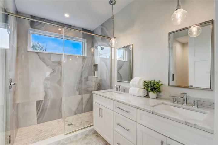 Onwers suite
