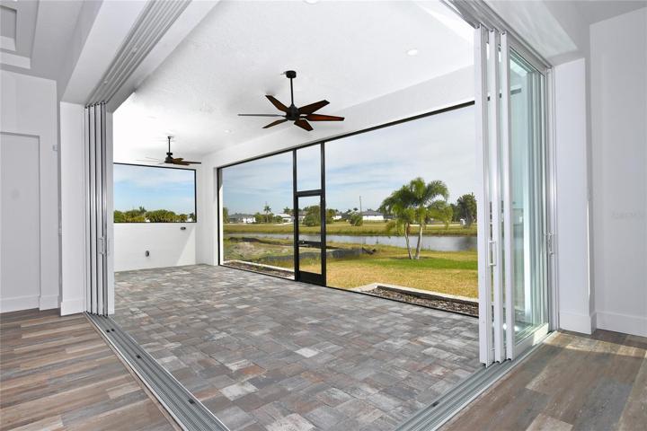 The convergence of two walls at a 90-degree angle becomes an opportunity for design magic, offering a fresh perspective on connectivity and functionality. These doors forge a connection between artful and practical spaces by erasing the boundaries of conventional corners.
