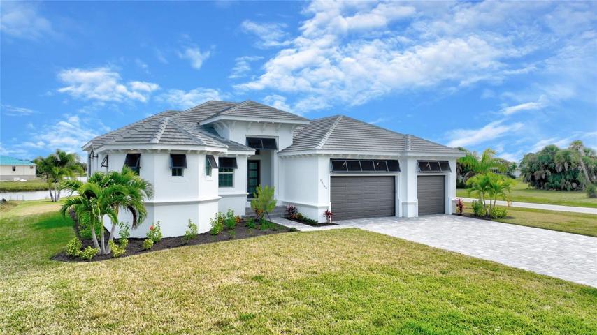 .  This beautiful home features 3 bedrooms, out of which two are suites, and also has a den/study, 3 full bathrooms and an attached 3-car garage. The den/office area is an ideal place for those who need a quiet workspace at home, or it can be used as a 4th bedroom.
