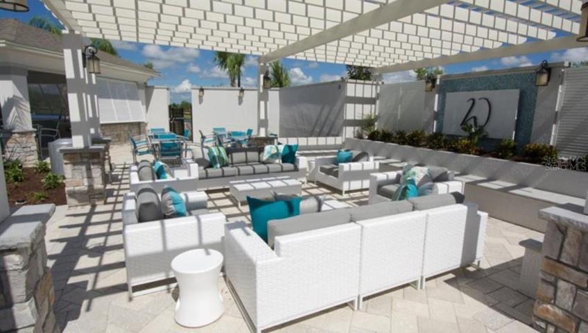 CLUB HOUSE