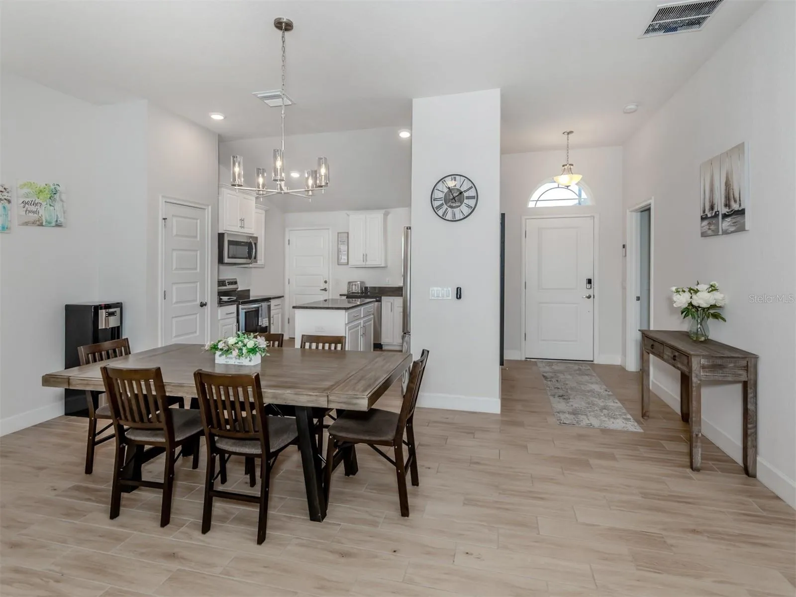 Venice, Florida 34293, 3 Bedrooms Bedrooms, 0 ,2 BathroomsBathrooms,Residential Lease,For Rent,EUCLID,0,N6130133