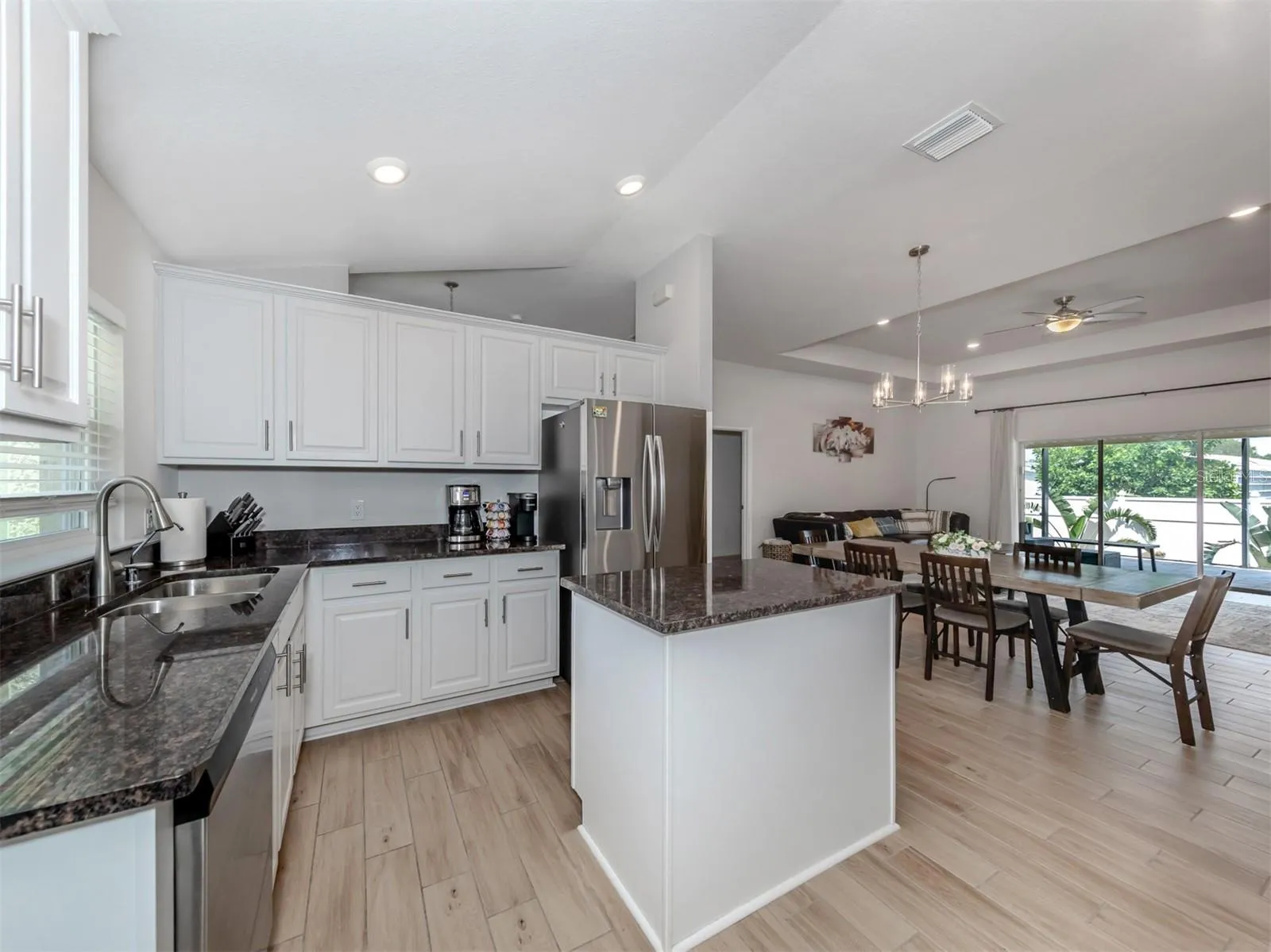 Venice, Florida 34293, 3 Bedrooms Bedrooms, 0 ,2 BathroomsBathrooms,Residential Lease,For Rent,EUCLID,0,N6130133