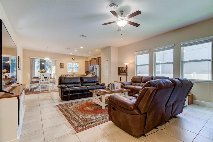 Living/dinning/kitchen
