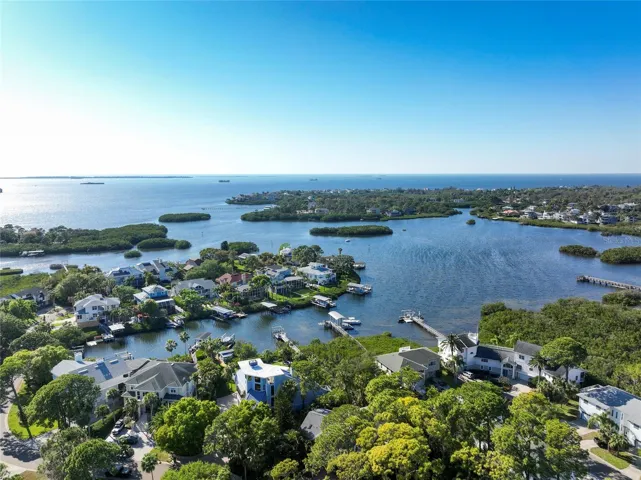 Welcome to 761 Soundview Drive-Just Minutes to the open Gulf
