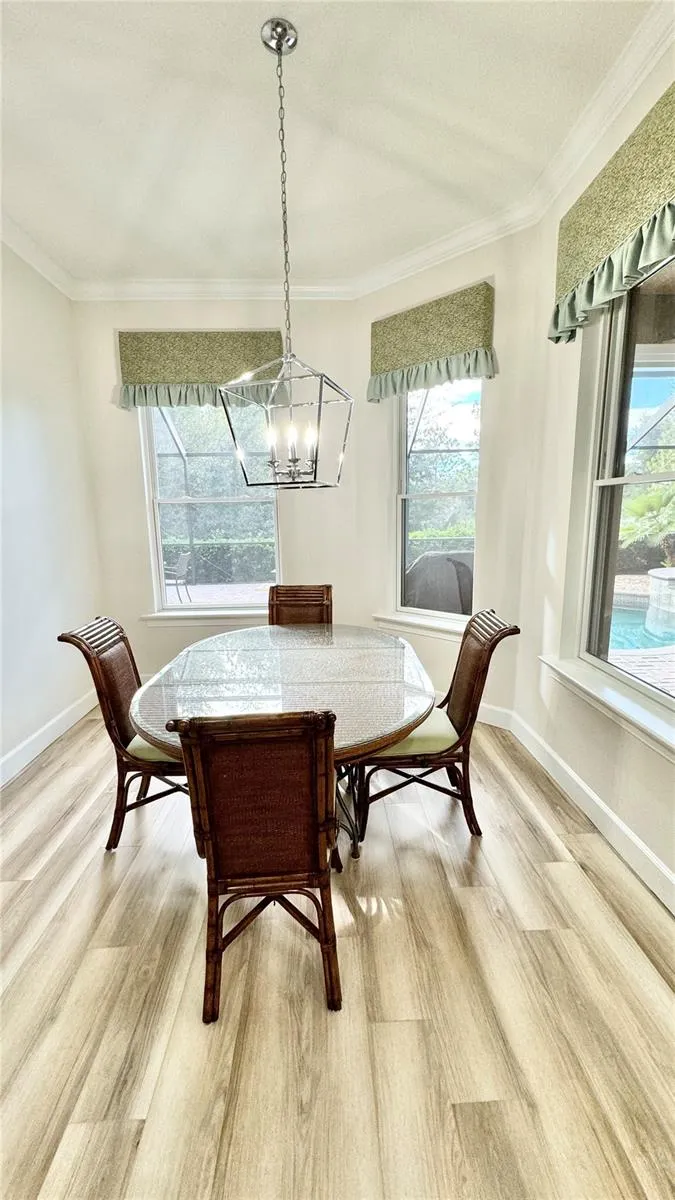 Eat-In Kitchen Space