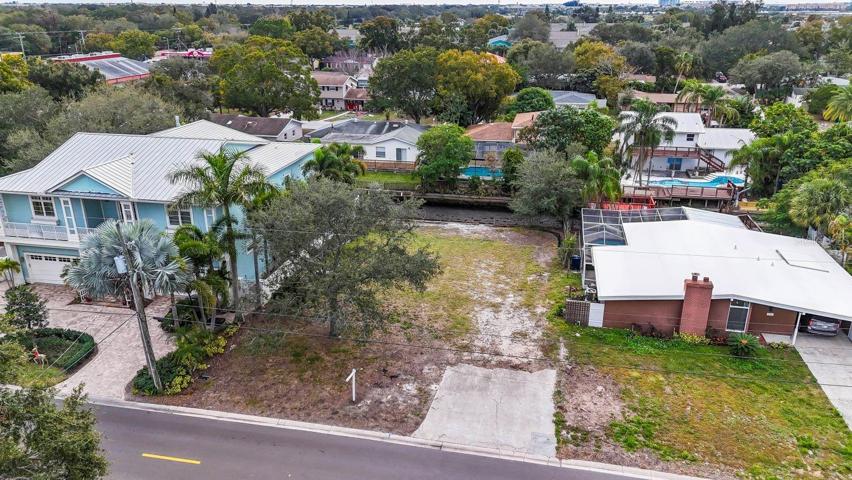 Elevated photo showing neighboring homes